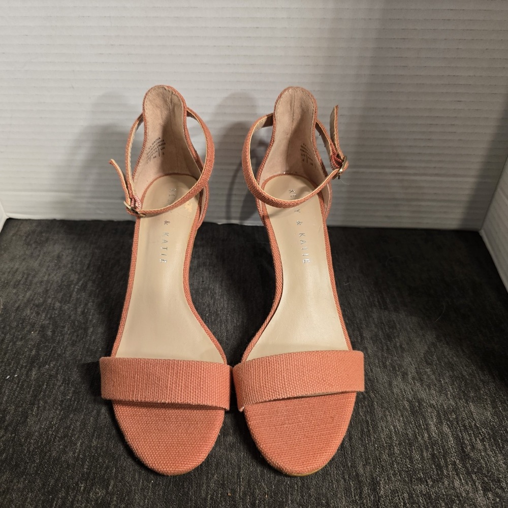Kelly & Katie Nadia Ankle Strap Block Heel Sandal Womens Size 6 Coral Colorful